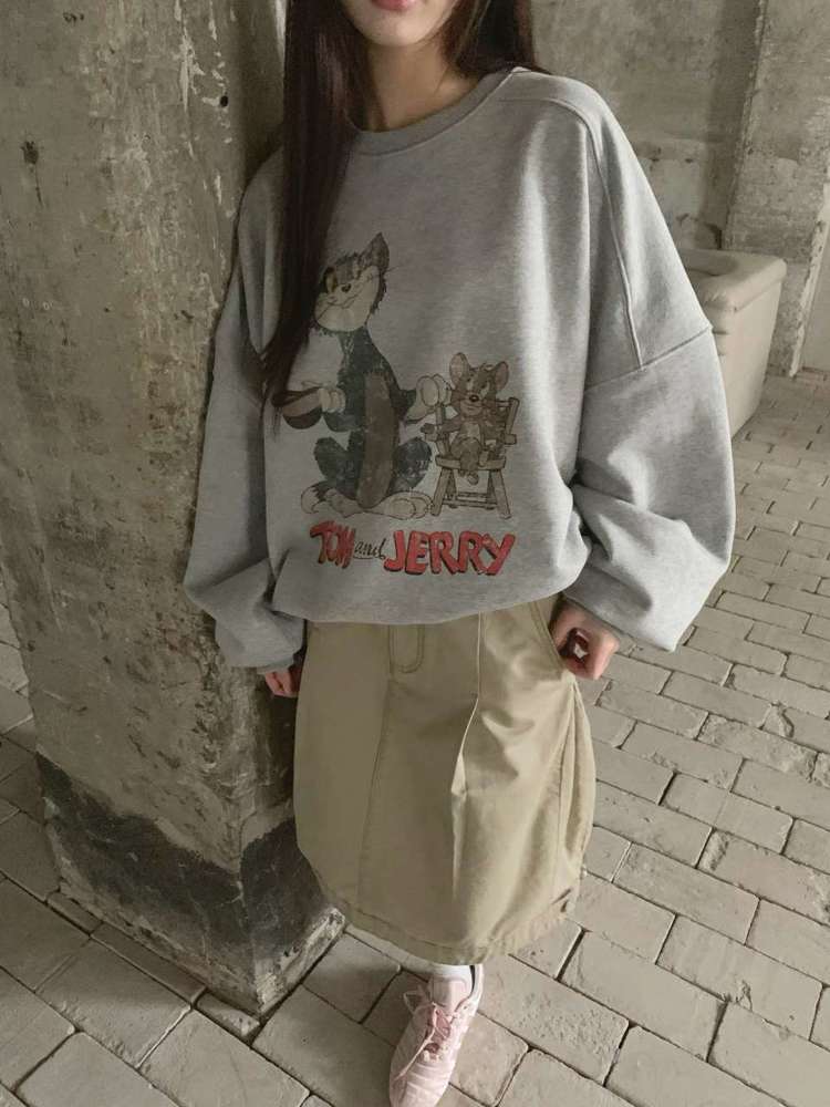 灰色