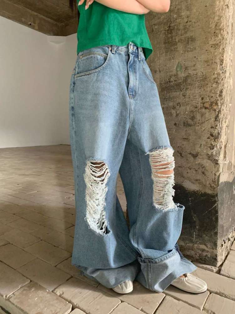 蓝色