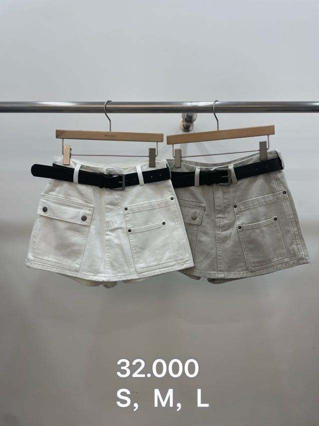白色