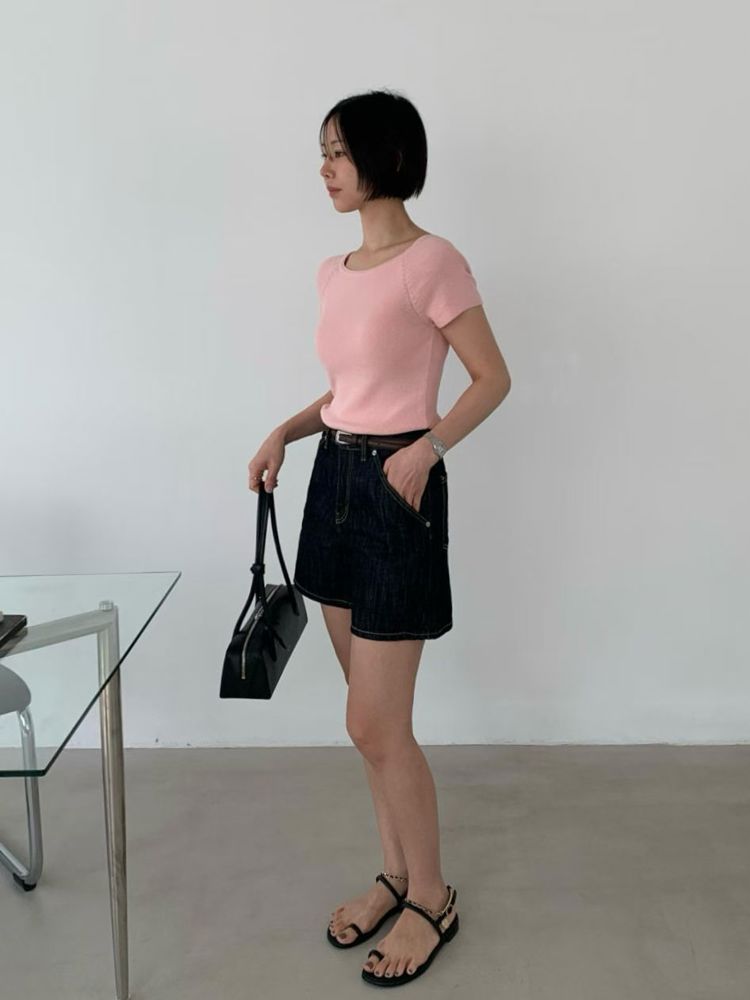 粉红色