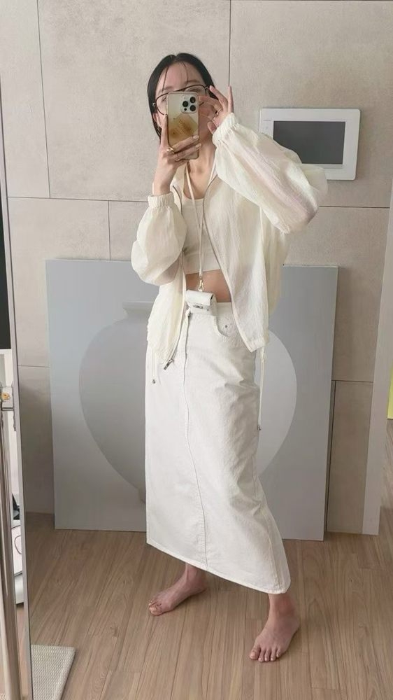 白色