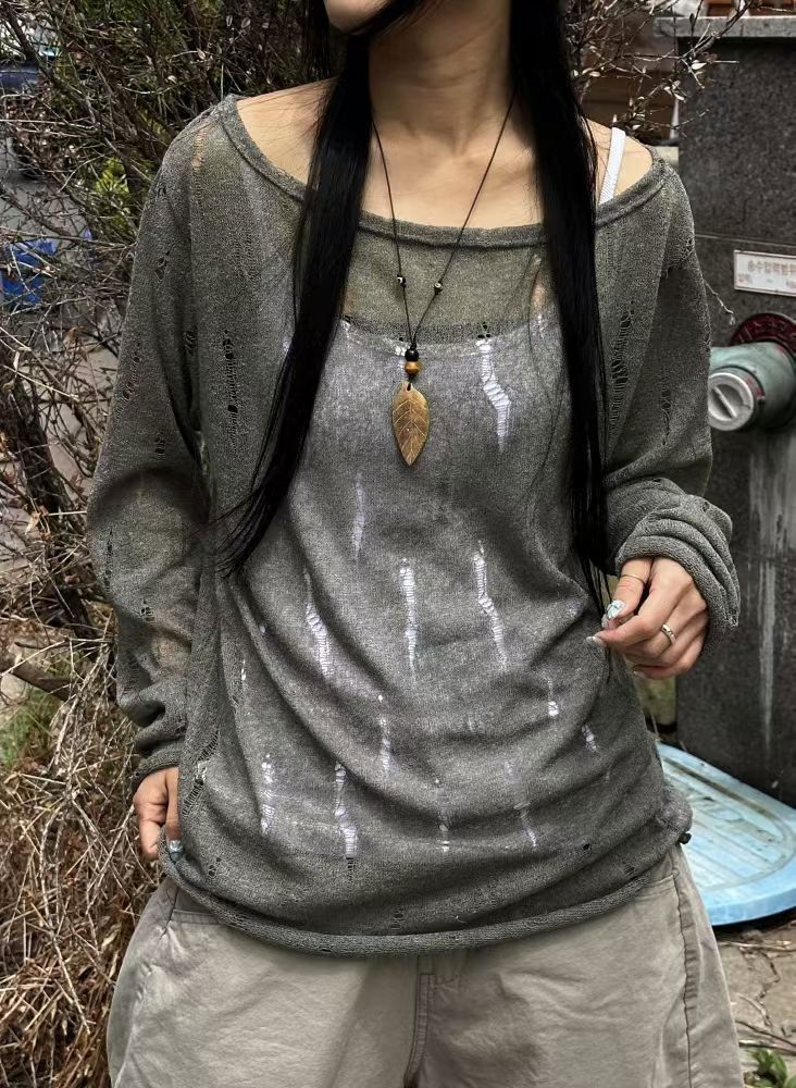 灰色