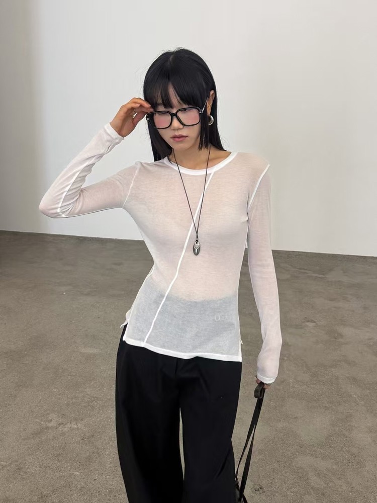 白色
