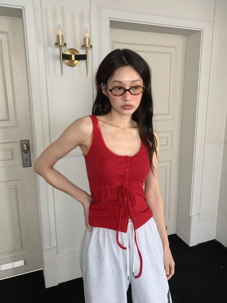 红色
