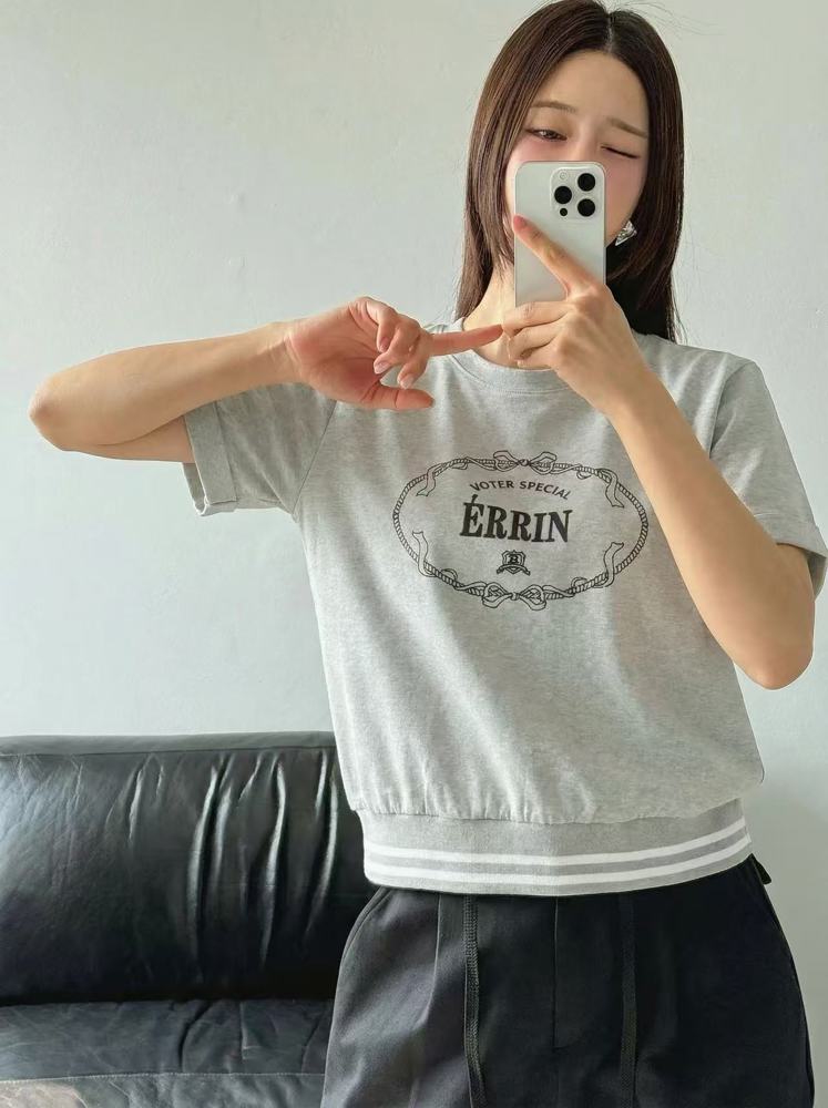 灰色