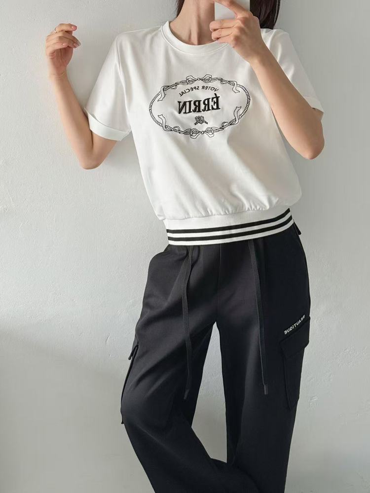 白色