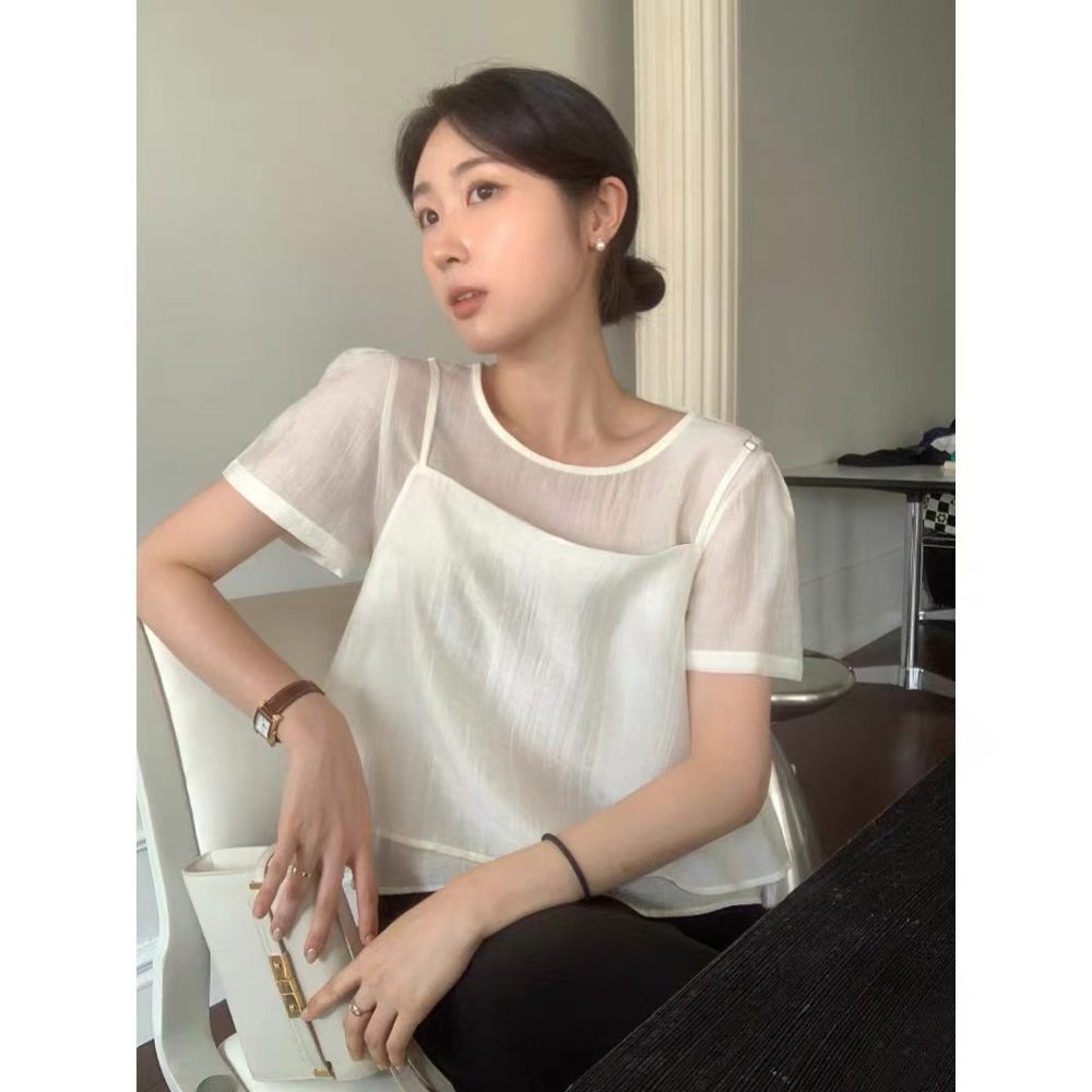 白色