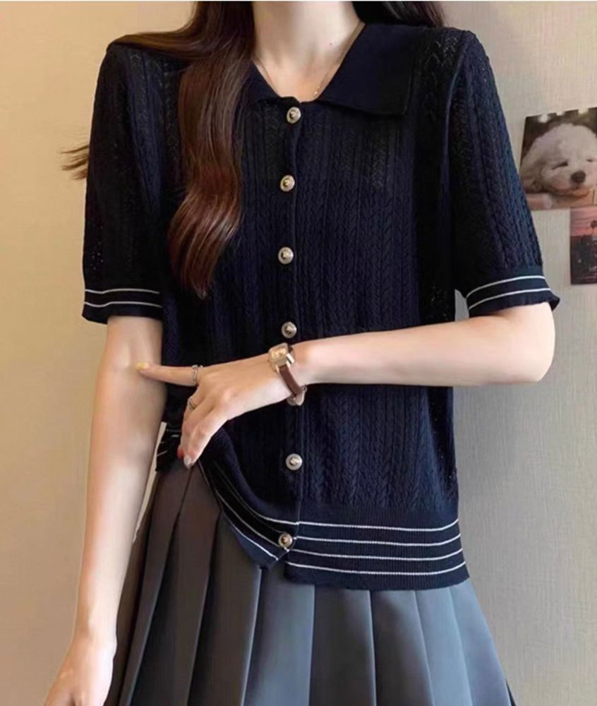 黑色