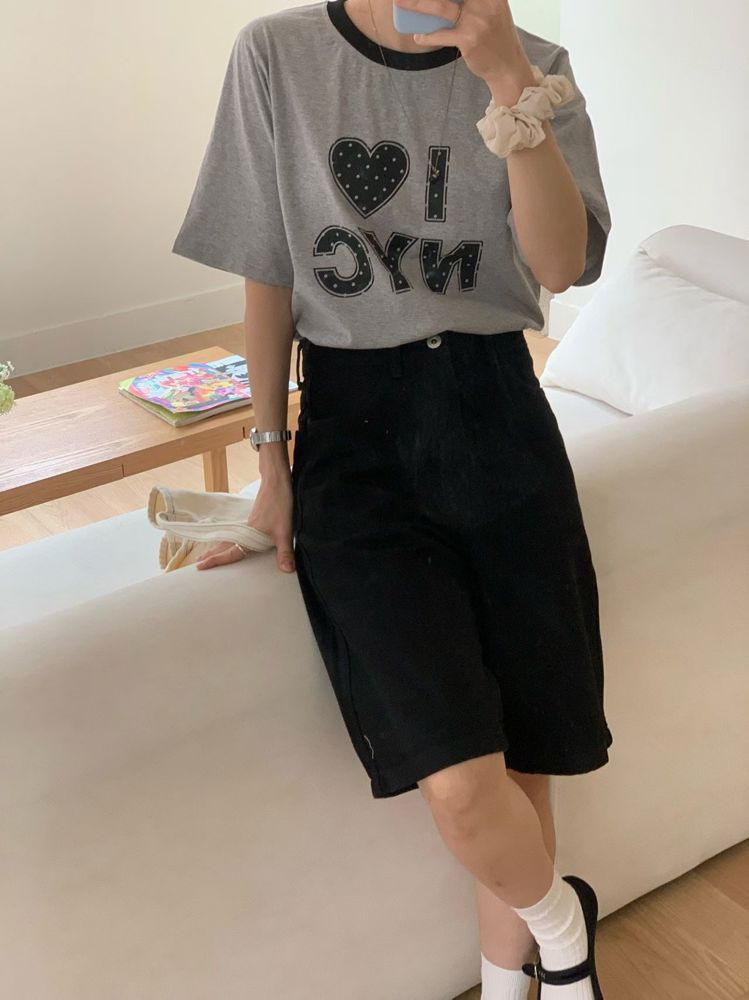 灰色
