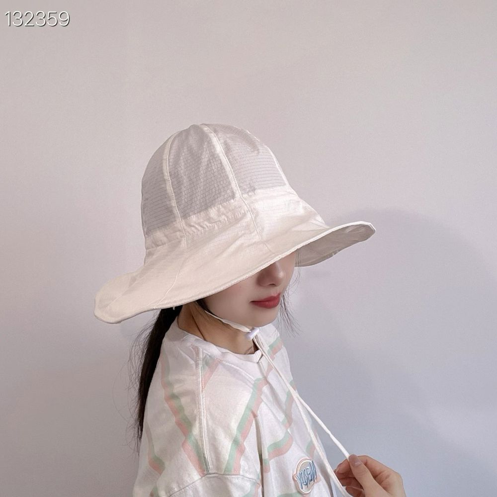 浅米色