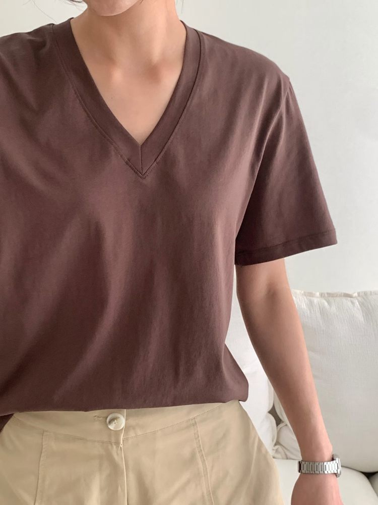 深棕色