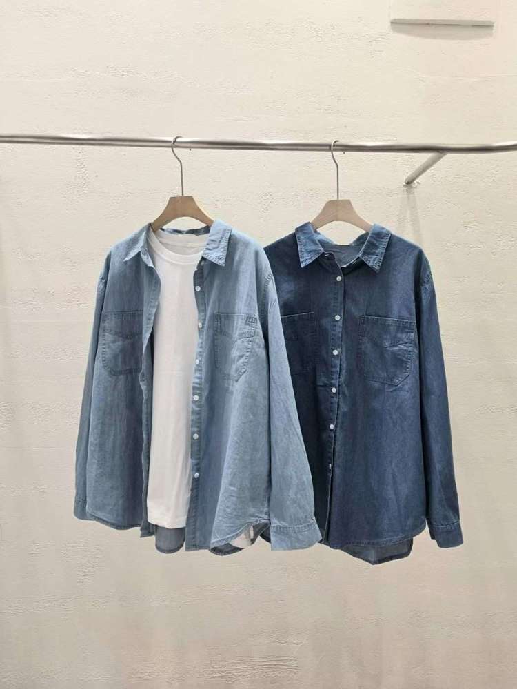 藏蓝色
