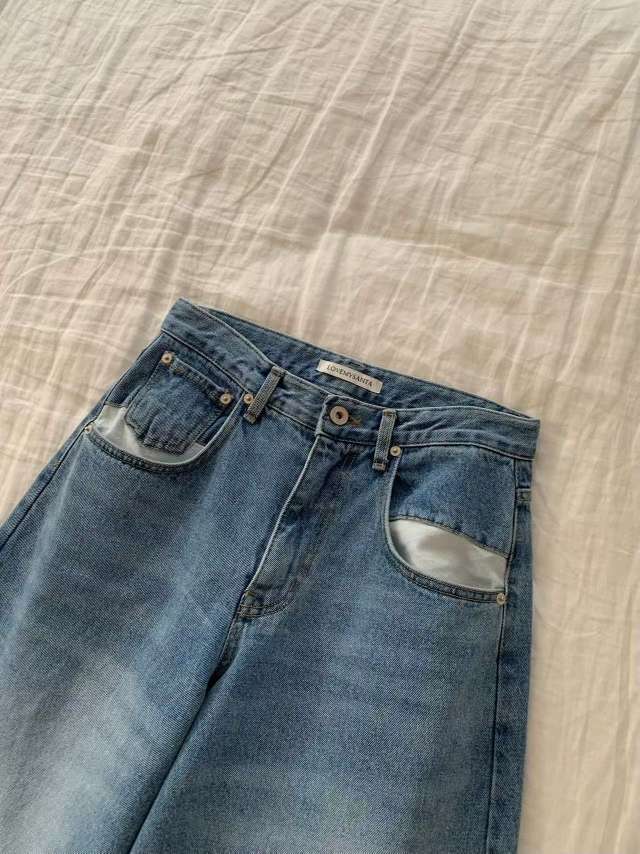 蓝色