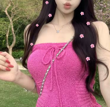深粉色