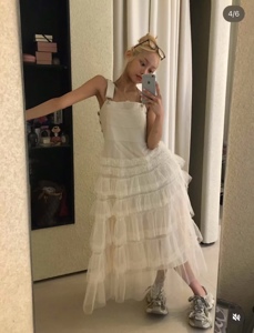 白色
