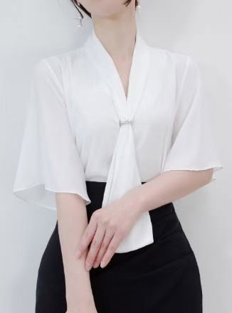 白色