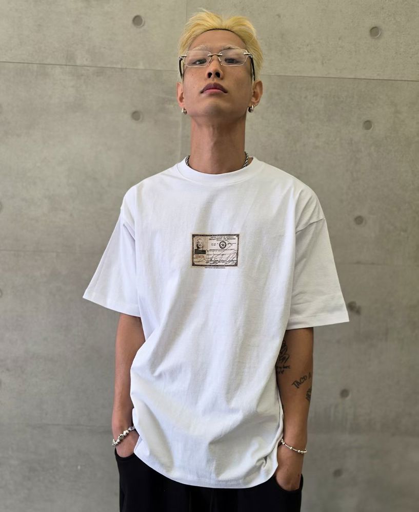 白色