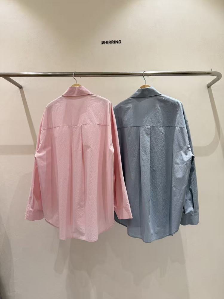 蓝色