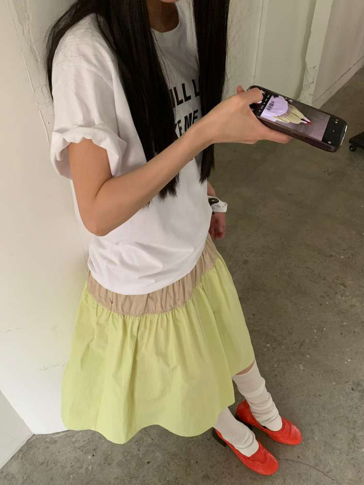 白色