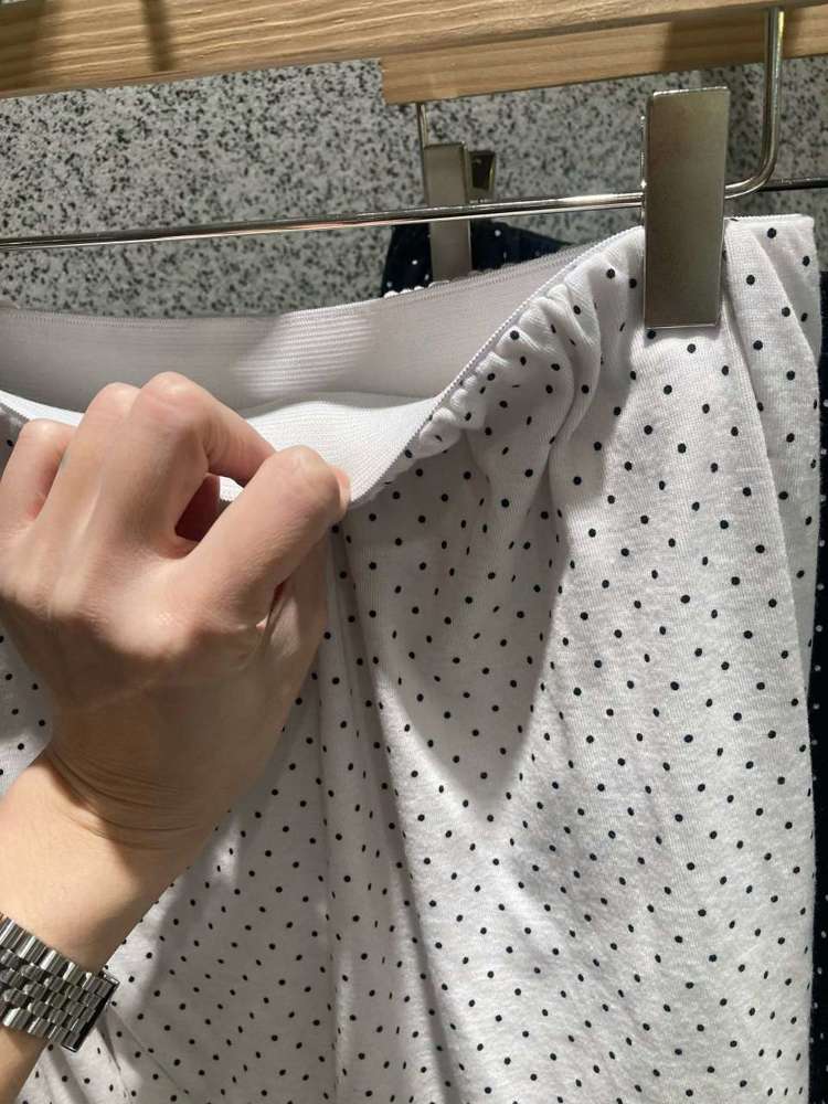白色