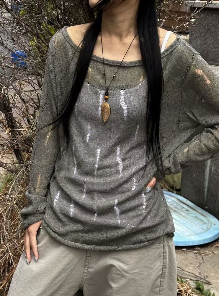 灰色