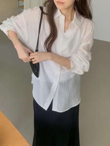 白色