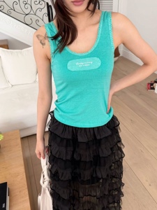 绿色