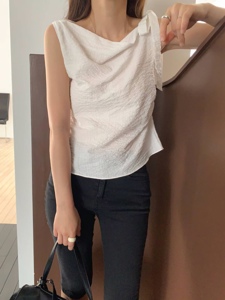 白色