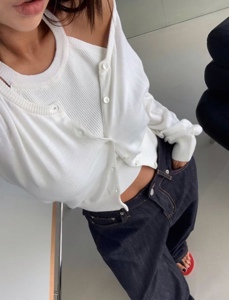 白色
