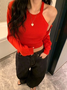 红色