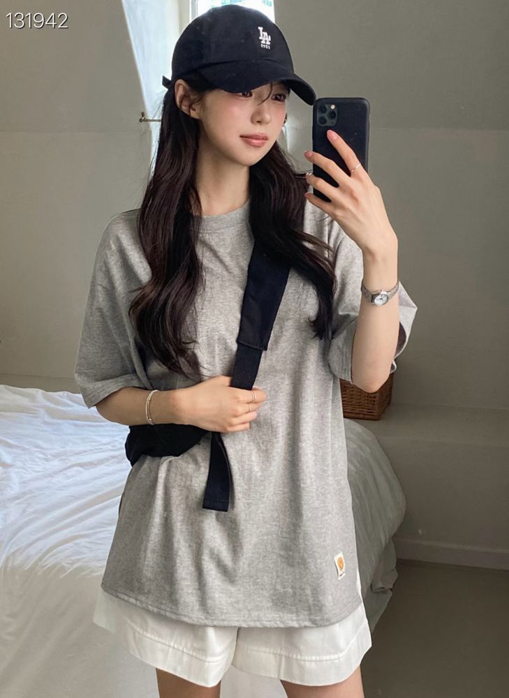 黑色