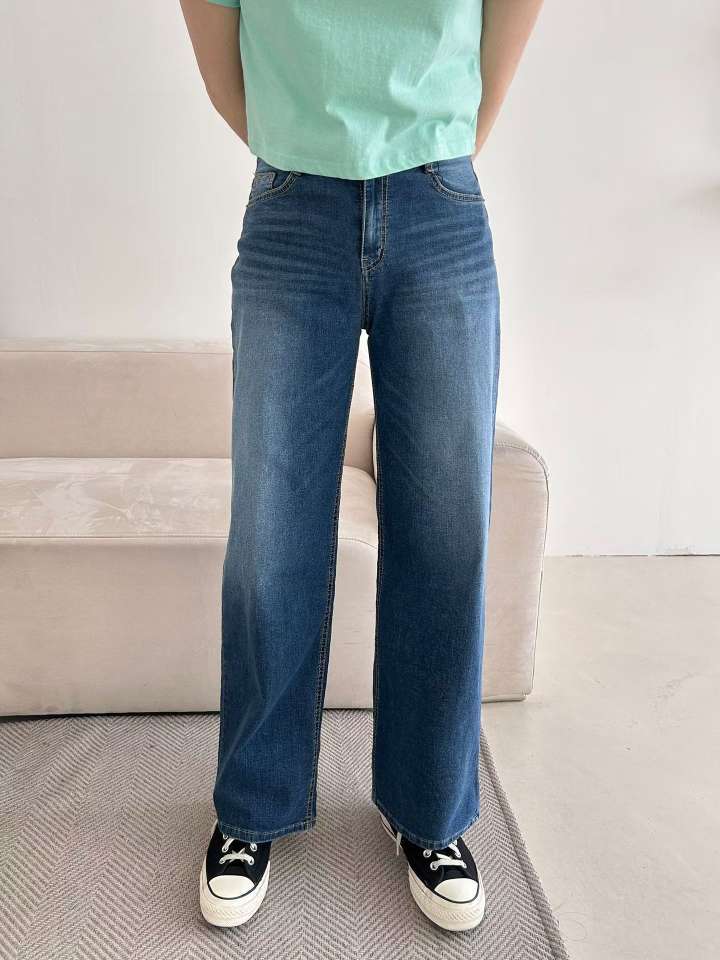 藏蓝色
