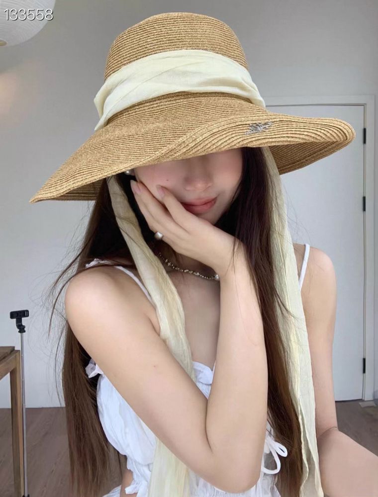 浅米色