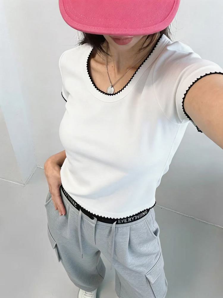 白色