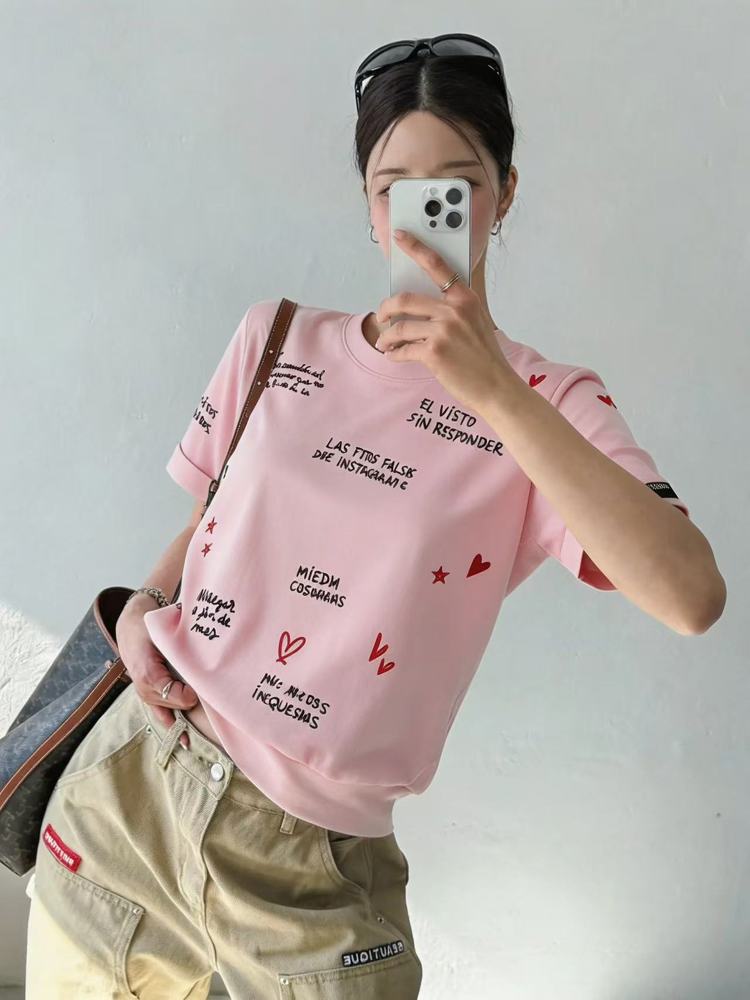 浅粉色