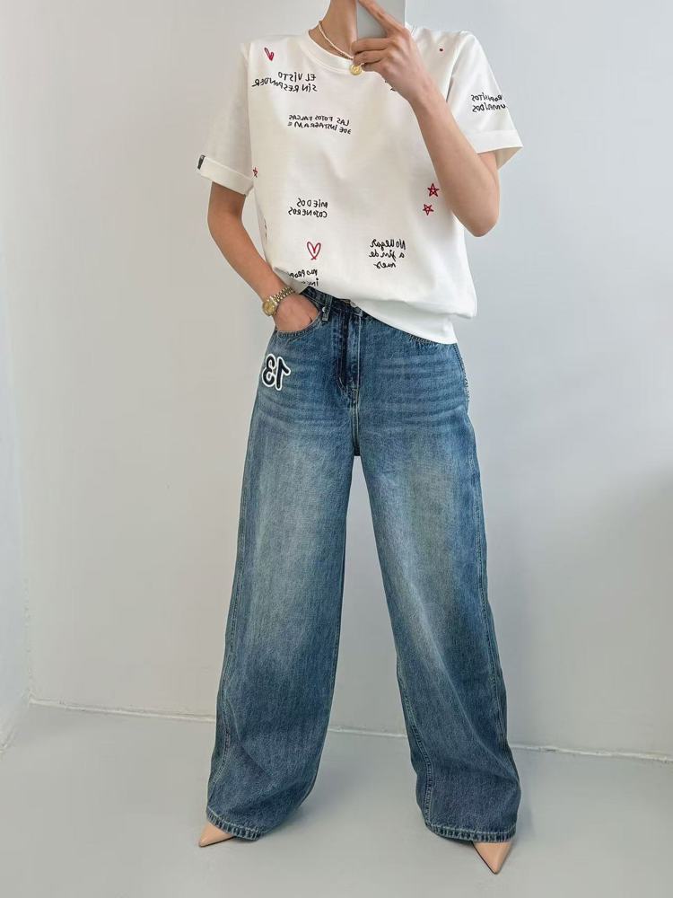 蓝色