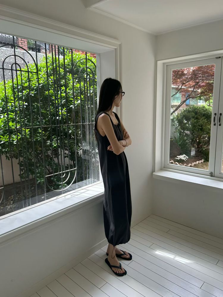 黑色