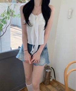 乳白色