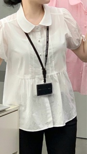白色