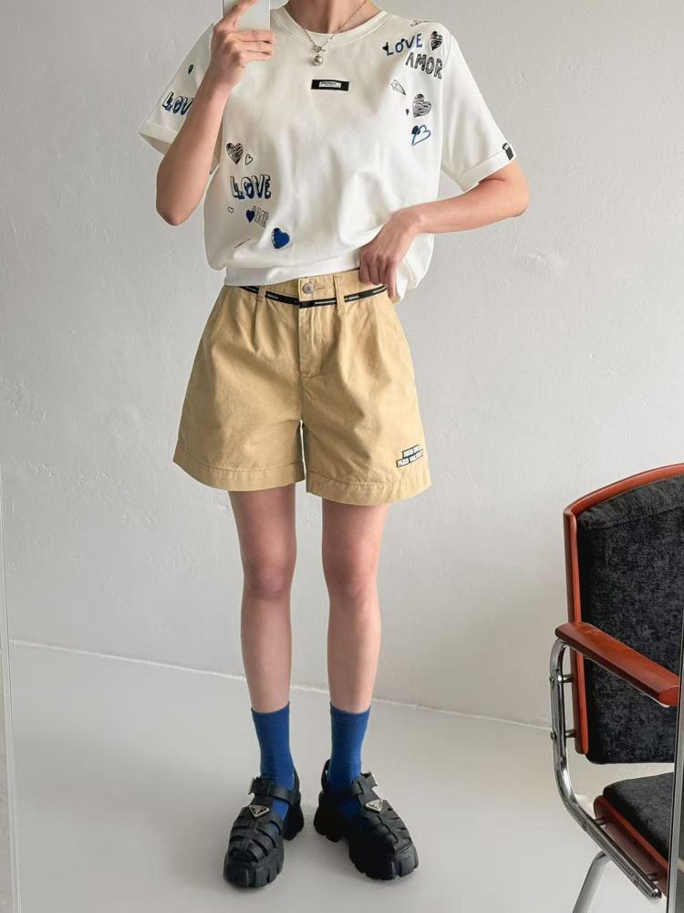 米色