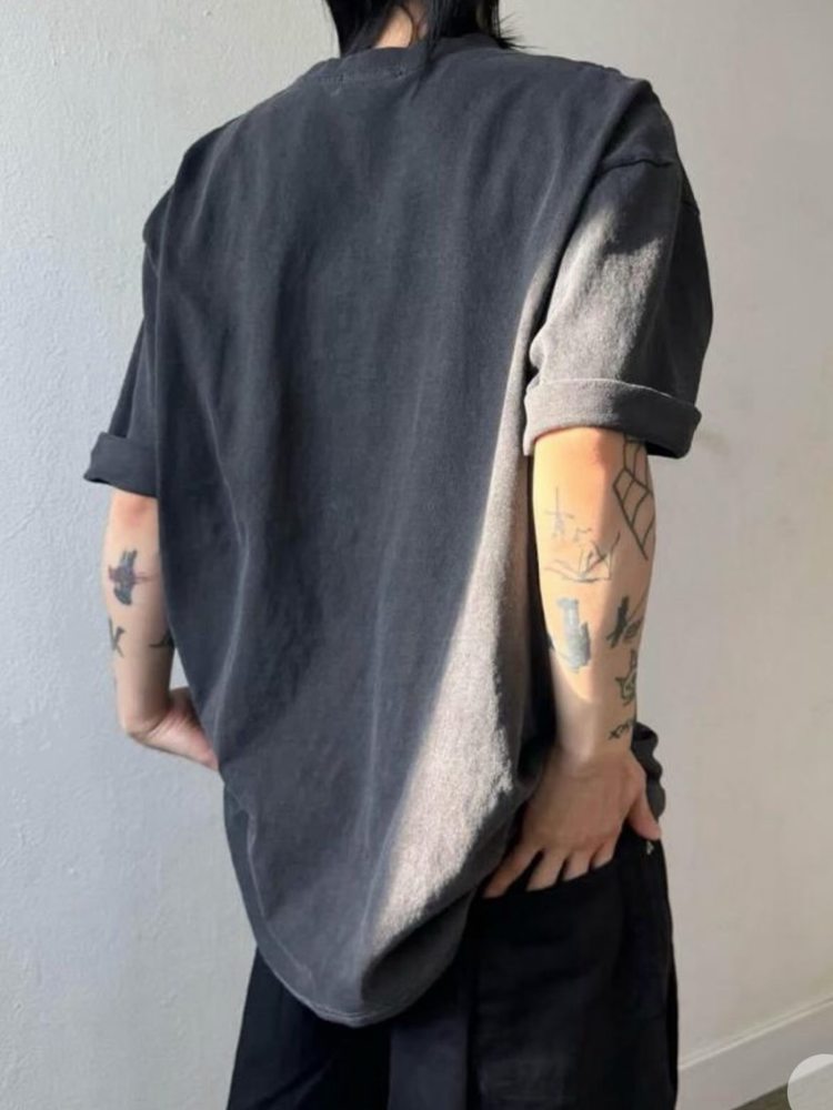 深灰