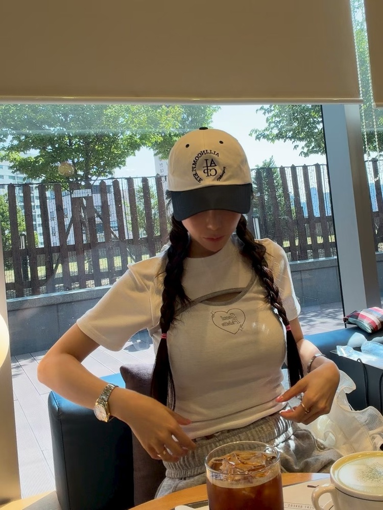 白色