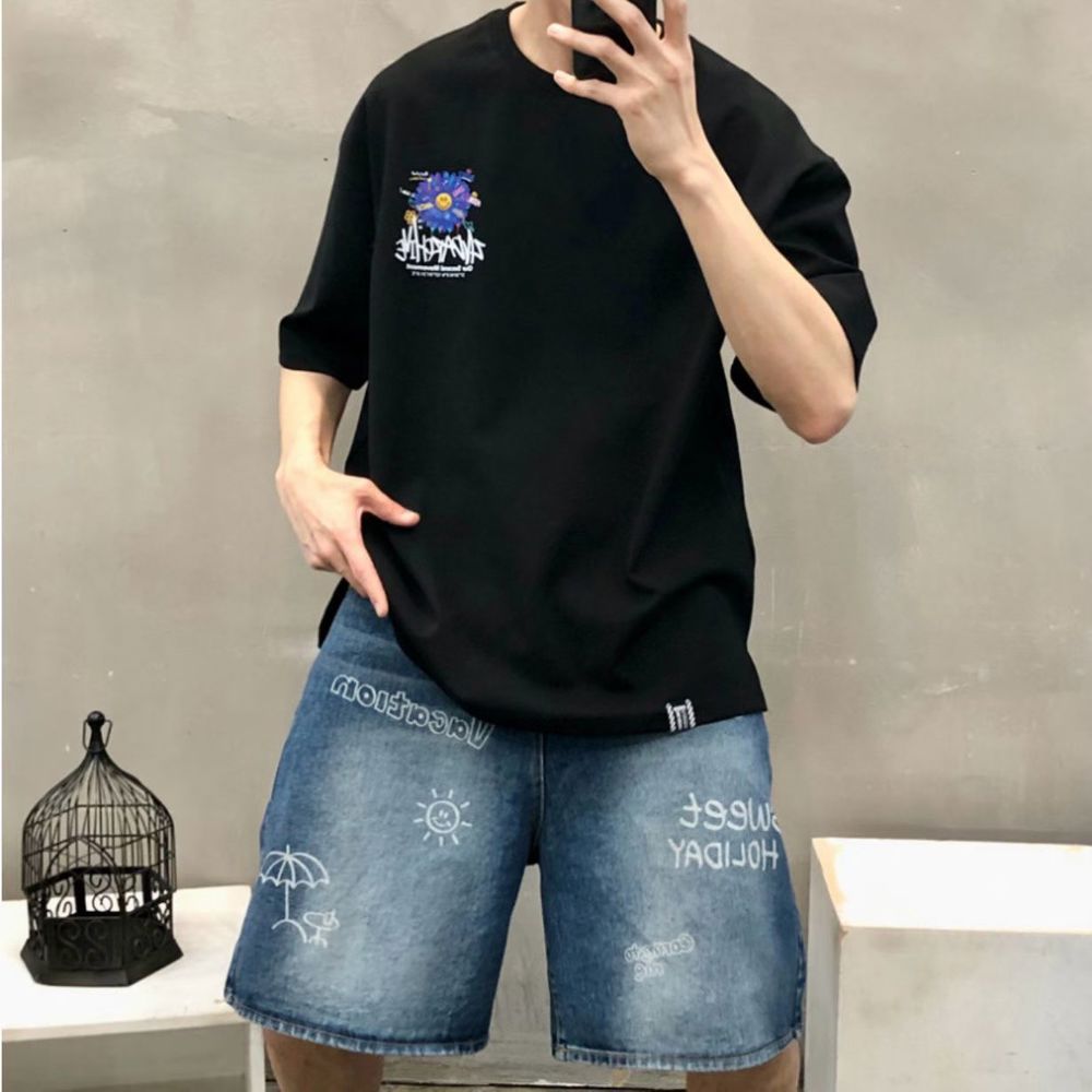 黑色