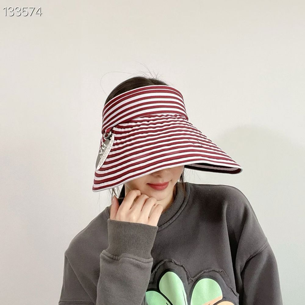 酒红色