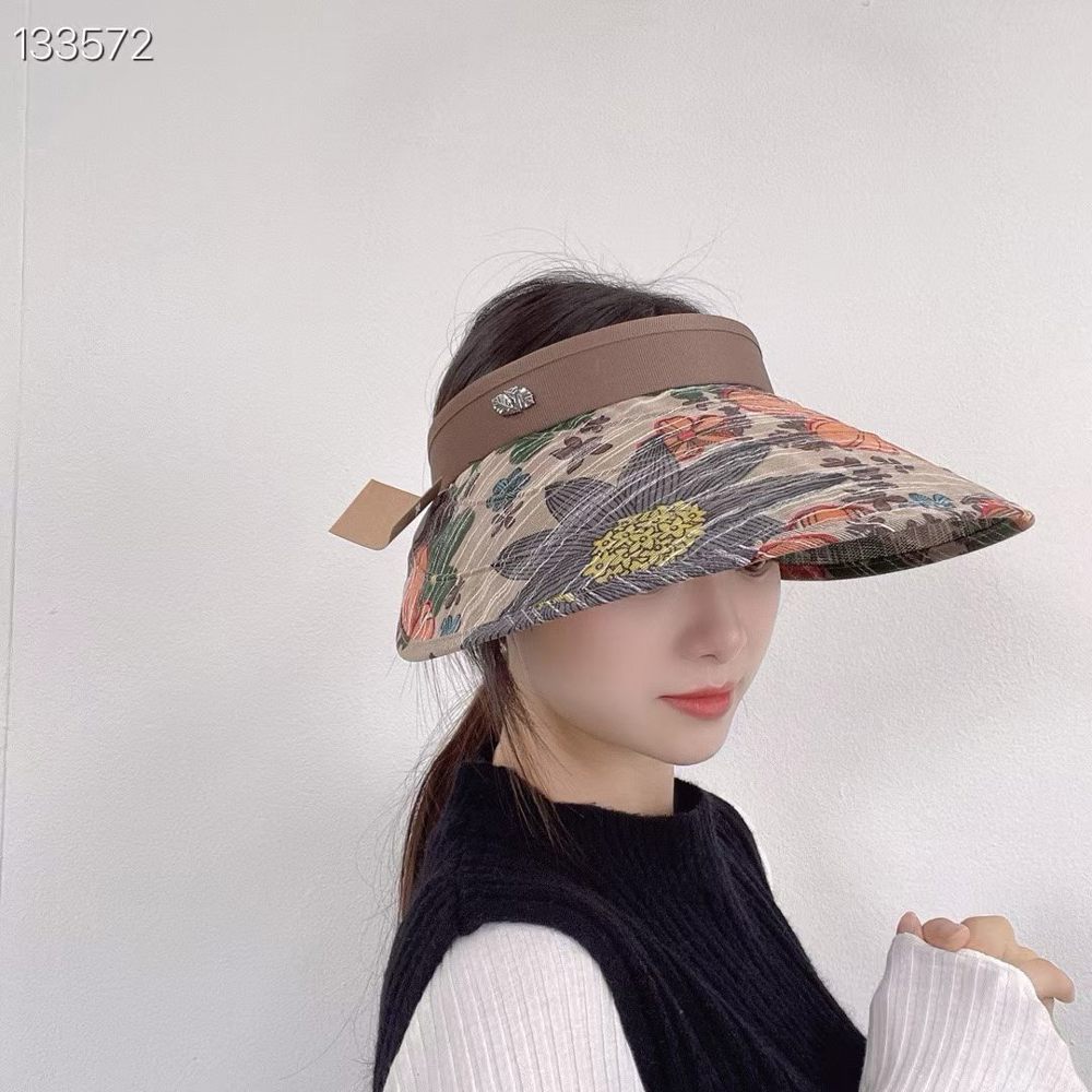 深棕色