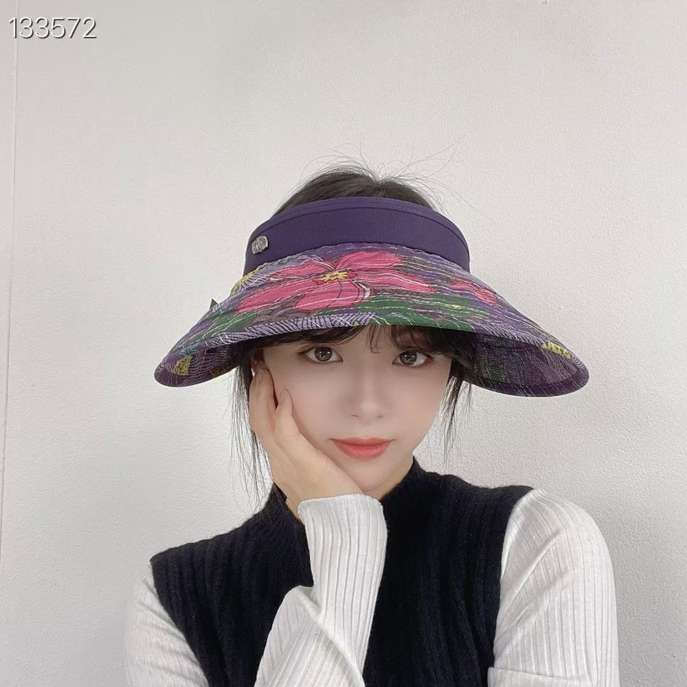 深蓝色