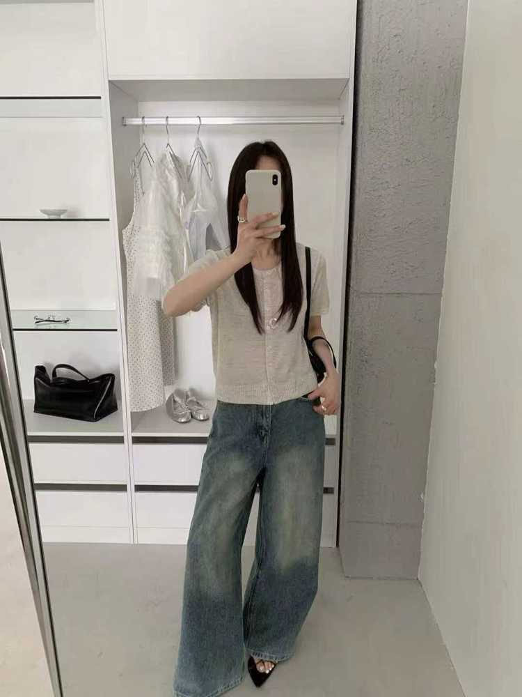 白色