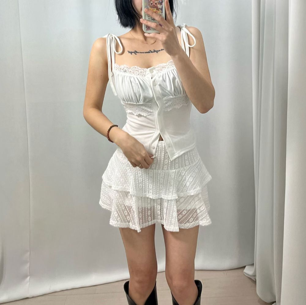 白色