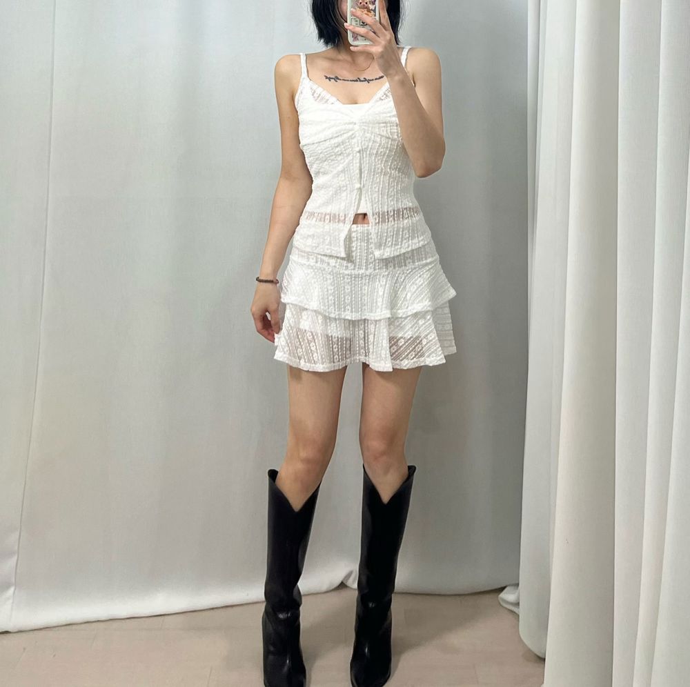 白色