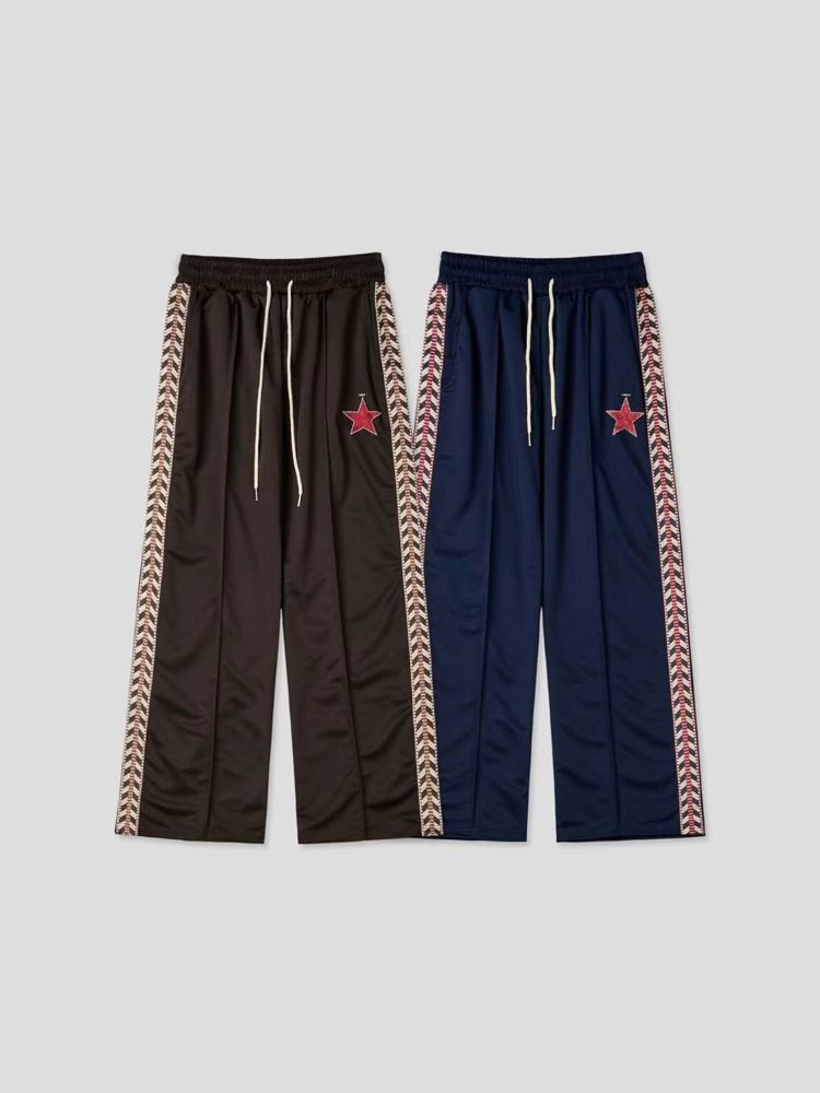 深蓝色
